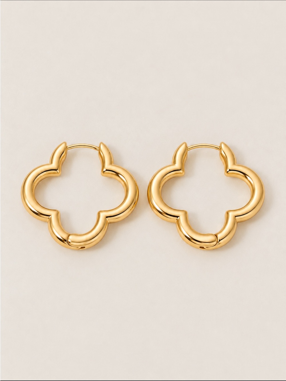New! Gold Clover Hoop Earrings NWOT